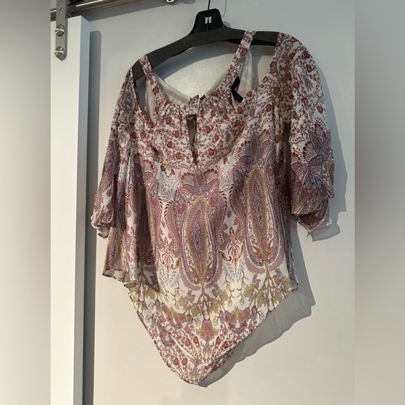 Blush &Blue BCBG Jax cold shoulder halter blouse - Picture 5 of 8